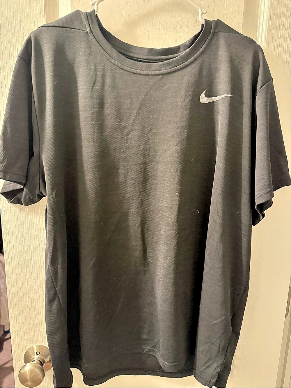 Nike Dri-FIT Short Sleeve Tee in Black Size Medium